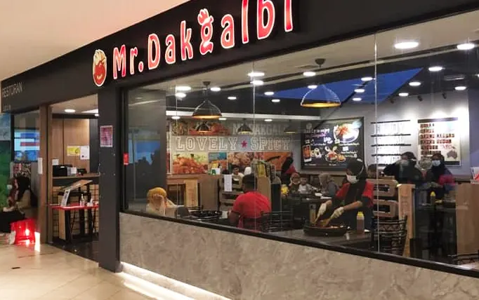 Mr.Dakgalbi Kelantan (KB Mall) - Clean and cozy restaurant