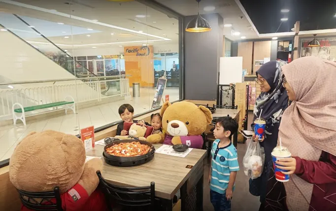Mr.Dakgalbi Kelantan (KB Mall) - Be with our customers