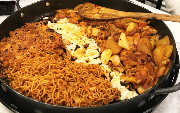 Mr.Dakgalbi KTCC (Kuala Terengganu) - Good place for you and your loved one
